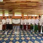 PBNU memberikan penghargaan kepada Almarhum KH. Ali Manshur, penggubah Sholawat Badar. Penghargaan itu diberikan langsung oleh Ketua Umum PBNU Yahya Cholil Staquf kepada KH. Ahmad Syakir, anak dari KH. Ali Manshur.