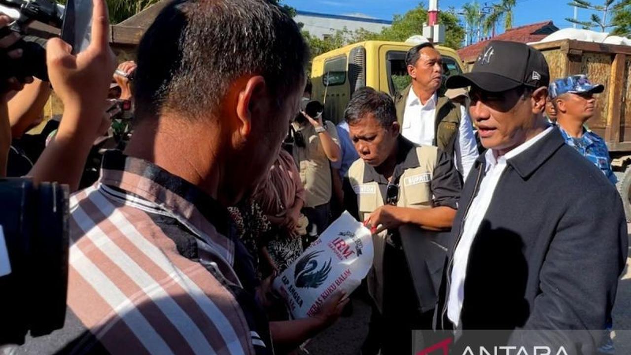 Kementan Ajak Publik Kawal Ketat Penyaluran 1.200 Ton Bantuan Beras untuk Korban Bencana Sumatera