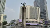 Greenpeace Sudah Turunkan Spanduk dari Monumen Selamat Datang Bundaran HI