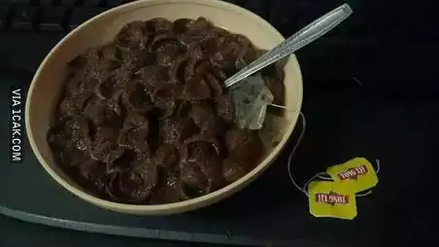 6 Potret Nyeleneh Orang Indonesia Sarapan Pakai Sereal Ini Bikin Tepuk Jidat