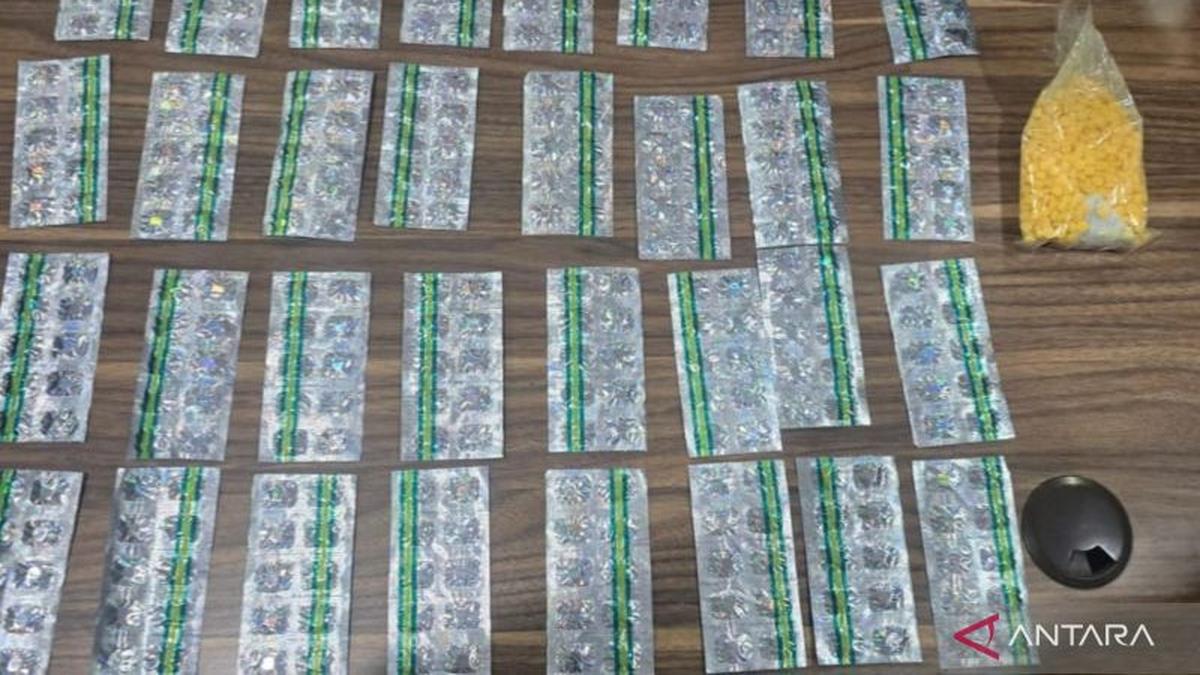 Peredaran Obat Keras Ilegal di Bekasi Dibongkar, 1.360 Pil Disita