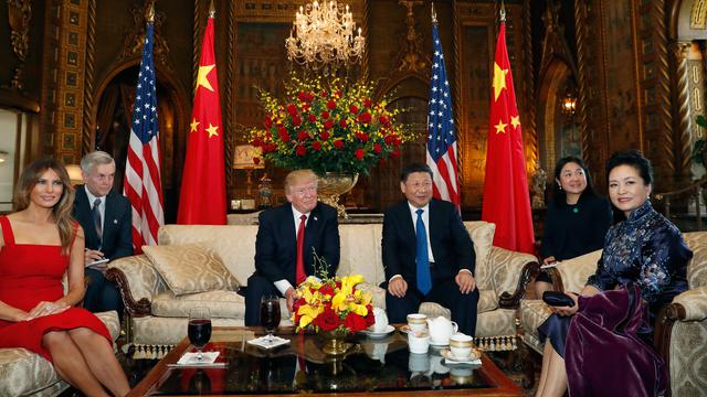 20170406-Donald Trump Bertemu dengan Xi Jinping di Florida-AP
