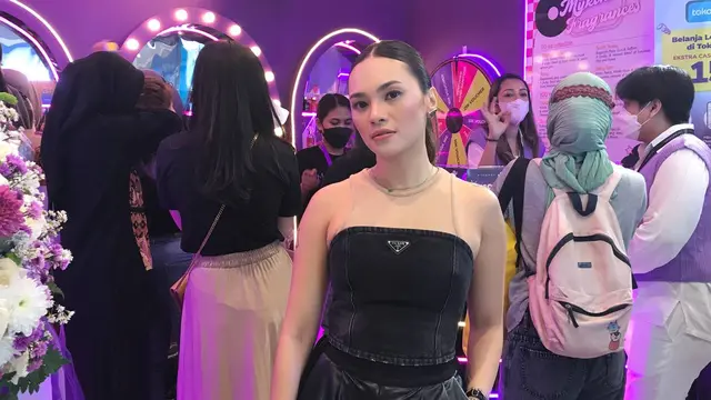 Violenzia Jeanette digandeng Mykonos (Istimewa)