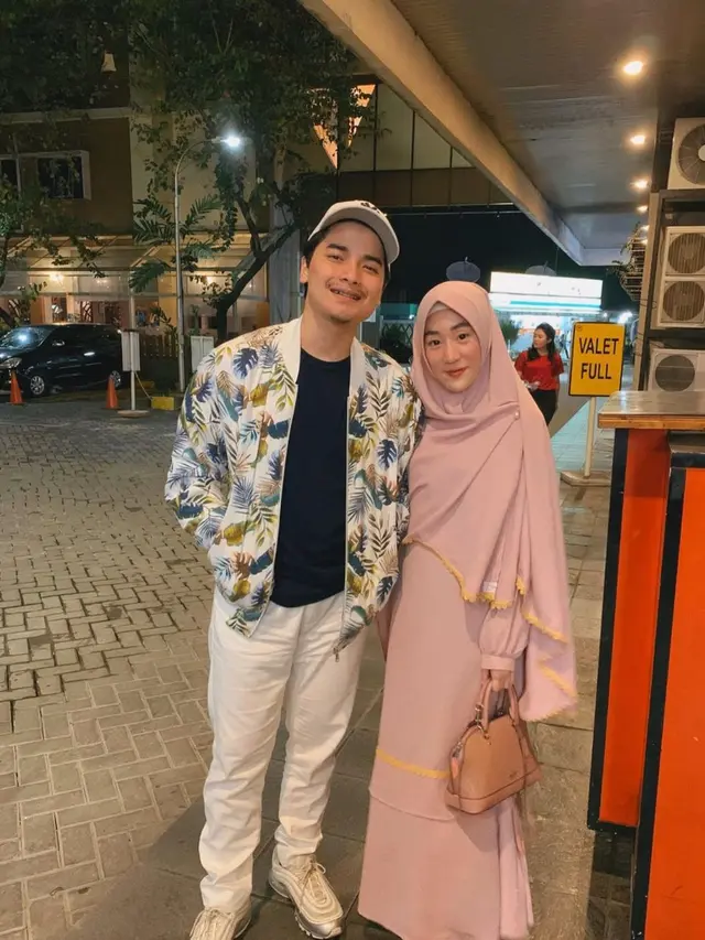 Alvin Faiz dan Larissa Chou. (Foto: Instagram @alvin_411)