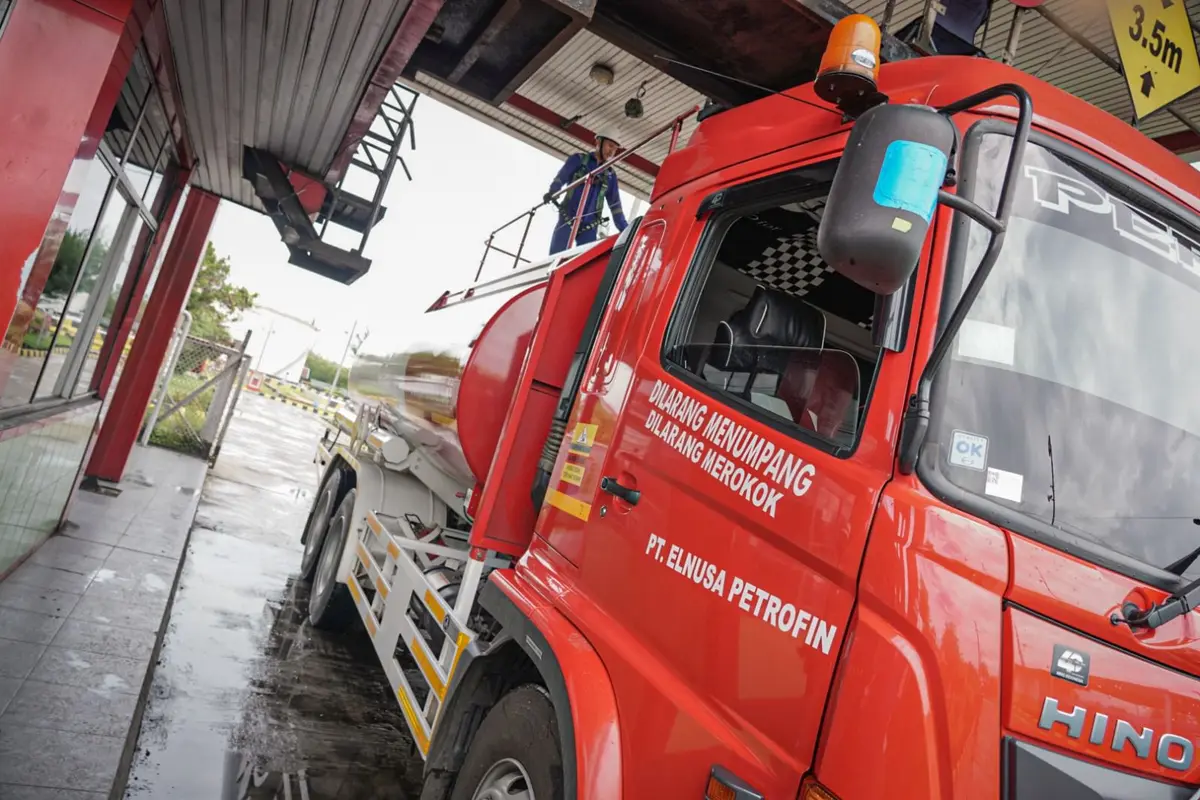 Pertamina Patra Niaga memastikan investigasi dugaan pelanggaran mobil tangki BBM di Jambi. (Dok Pertamina)
