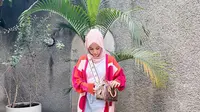 Tampil Berani dan Stylish, Ini 5 OOTD Hijab Ngejreng yang Patut Dicoba untuk Semua Usia