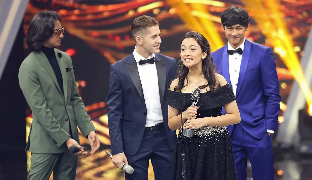 Megan Domani merasa tak percaya ketika namanya diumumkan sebagai pemenang kategori Aktris Pendamping Paling Ngetop di malam penghargaan SCTV Awards 2017. (Bambang E Ros/Bintang.com)