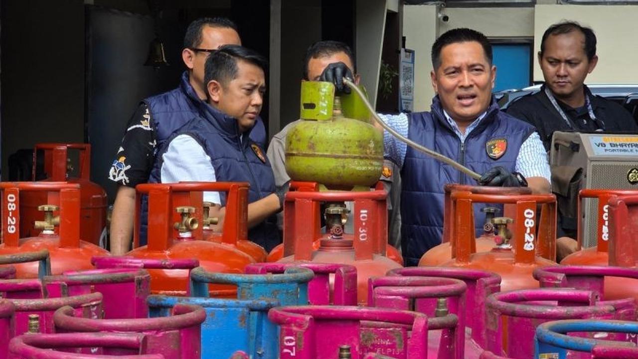 Polda Jateng Bongkar Praktik Pengoplos LPG Bersubsidi di Karanganyar, Raup Untung Puluhan Juta Rupiah