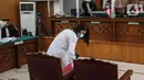 Terdakwa Putri Candrawathi bersiap menjalani sidang lanjutan dalam kasus pembunuhan Brigadir Yosua Hutabarat di Pengadilan Negeri Jakarta Selatan, Rabu (18/1/2023). Putri Candrawathi menjadi satu di antara lima orang yang menjadi terdakwa kasus pembunuhan berencana Brigadir Pol Nofriansyah Yosua Hutabarat bersama Ferdy Sambo, Richard Eliezer Pudihang Lumiu, Ricky Rizal Wibowo, dan Kuat Maruf. (Liputan6.com/Johan Tallo)