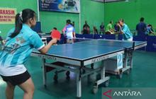 Ratusan Atlet Bertarung, Turnamen Tenis Meja di Banjarmasin Resmi Dibuka Wakil Wali Kota