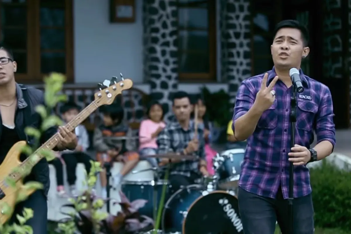 Hengkang, Bian Bentuk Band Tandingan D'Bagindas, 