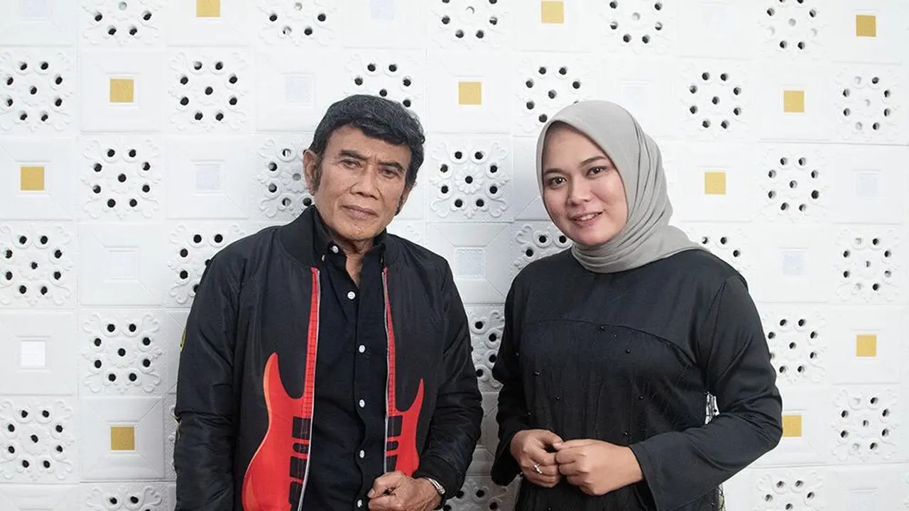 Rhoma Irama Duet dengan Anisa Rahman