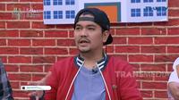 Indra menambahkan, meski tak lagi tinggal satu rumah, Indra menegaskan tidak ada namanya bekas ayah atau bekas anak. [Youtube/TRANS TV Official]