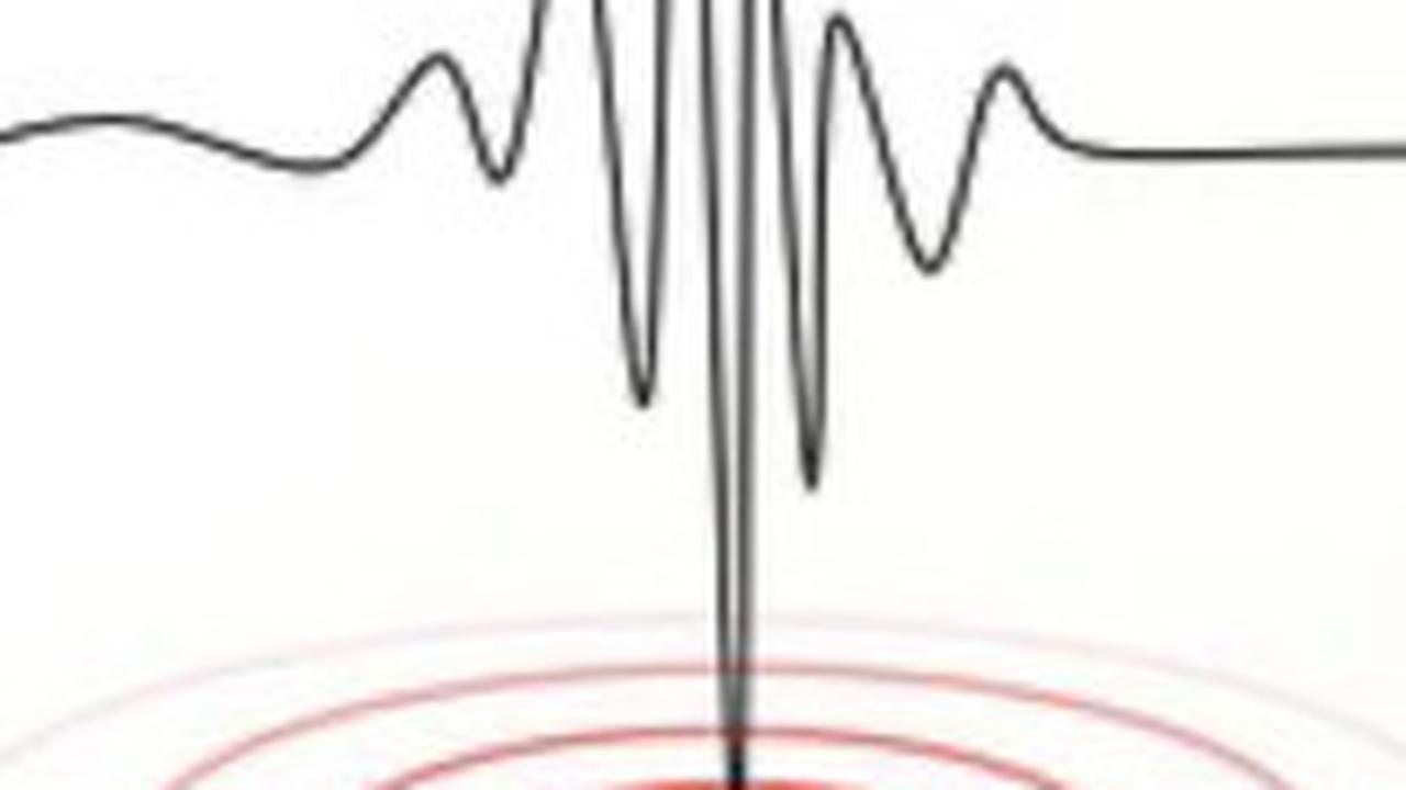 Khawatir Gempa Susulan, Begini Kondisi Warga Sumedang yang Pilih Tidur di Luar Rumah