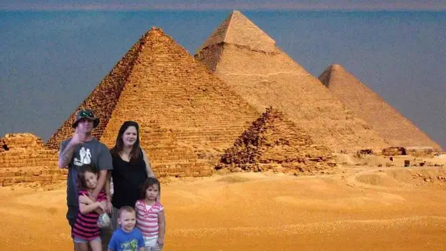 6 Editan Foto saat Liburan Ini Justru Gagal, Bikin Ketawa