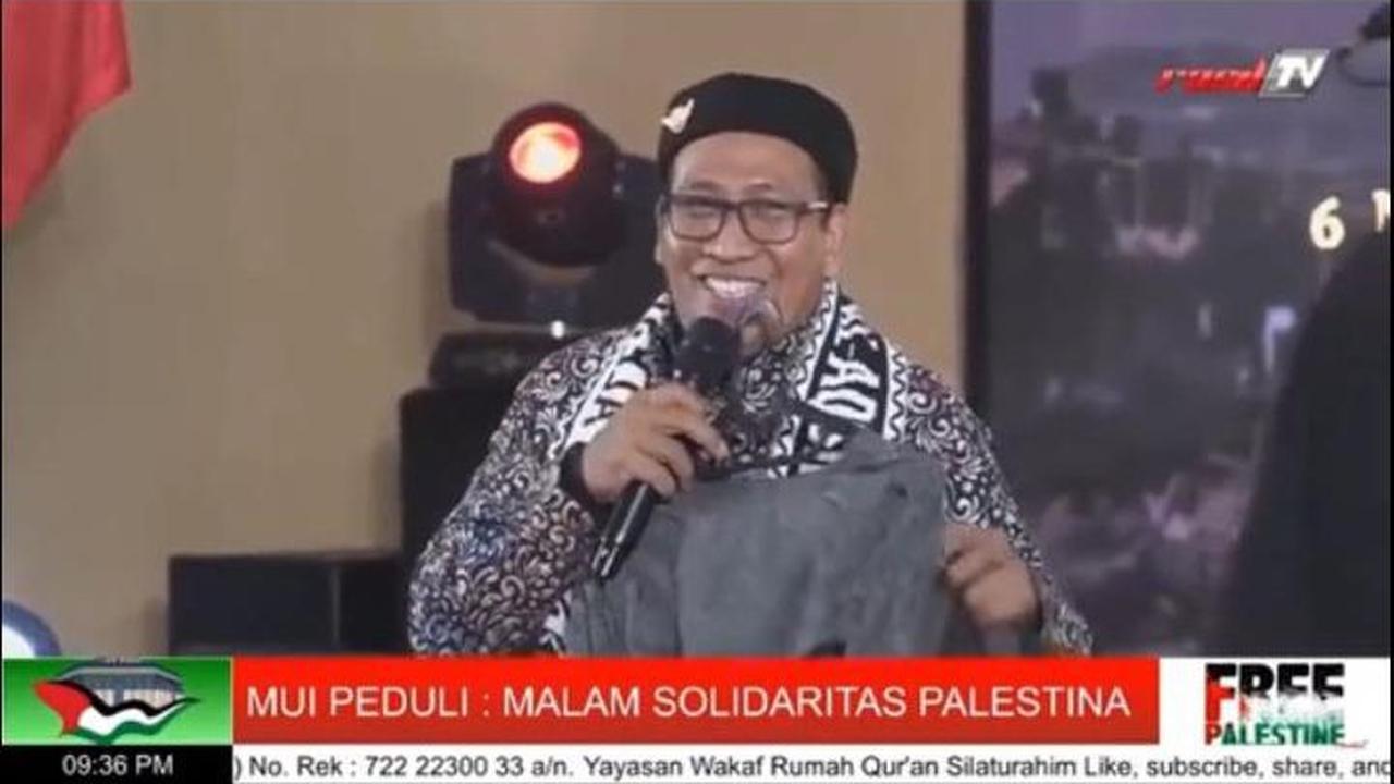 Lelang Baju Almarhum Uje