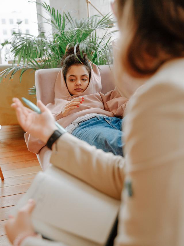 Ilustrasi anak remaja mengalami stres