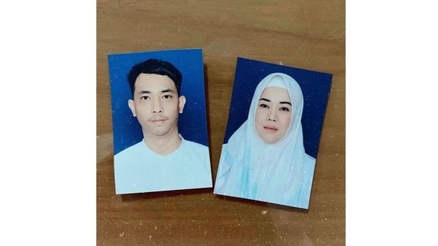 Pas Foto 5 Seleb Di Buku Nikah Saat Pakai Hijab Ini Curi Perhatian Hot Liputan6 Com Di dalam foto, baik reza dan wendy mengenakan kemeja putih. pas foto 5 seleb di buku nikah saat