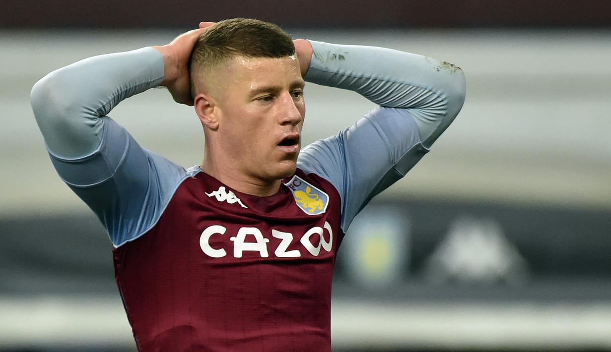 Ross Barkley. Gelandang serang yang mulai bersama Chelsea pada awal musim 2017/2018 musim ini dipinjamkan ke Aston Villa. Mustahil baginya untuk kembali ke Chelsea yang mempunyai lini tengah melimpah. (AFP/Rui Vieira/Pool)
