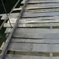 Jembatan gantung di Pekon Bumi Arum, Kecamatan Pringsewu, Kabupaten Pringsewu, Lampung, mulai mengalami kerusakan di sejumlah bagian (Liputan6.com/Istimewa)