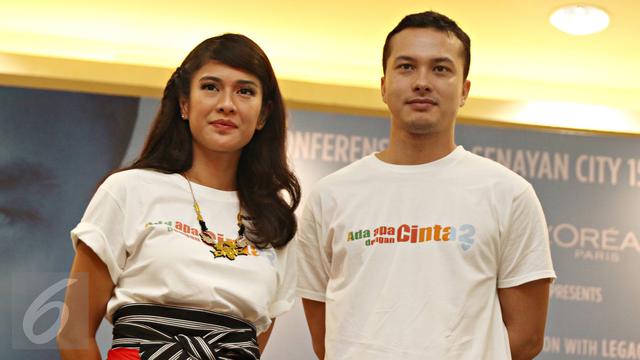 Dian Sastrowardoyo dan Nicholas Saputra