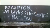 Coretan Dinding Dukung Eksekusi Mati Koruptor Muncul di Bali