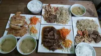 Hayaku menyajikan beragam makanan Jepang dengan harga yang terjangkau (Liputan6.com/Komarudin)