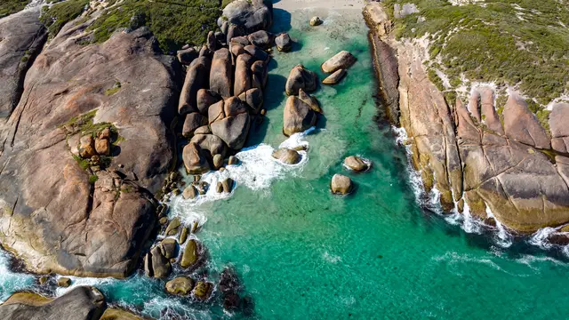 5 Pantai Hidden Gem di Australia Barat yang Wajib Masuk List Liburanmu