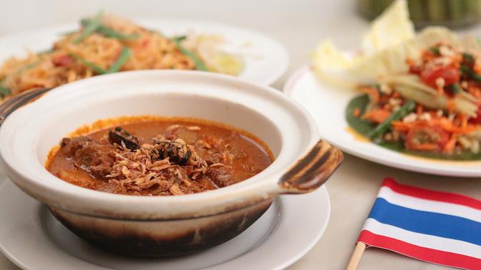 Nikmati Hidangan Khas Kerajaan Thailand Selama Sepekan