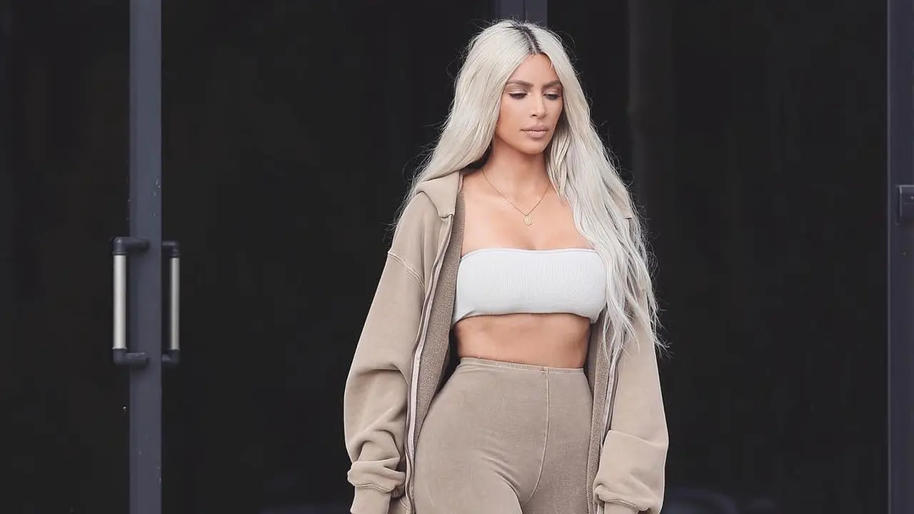 [Bintang] Kim Kardashian