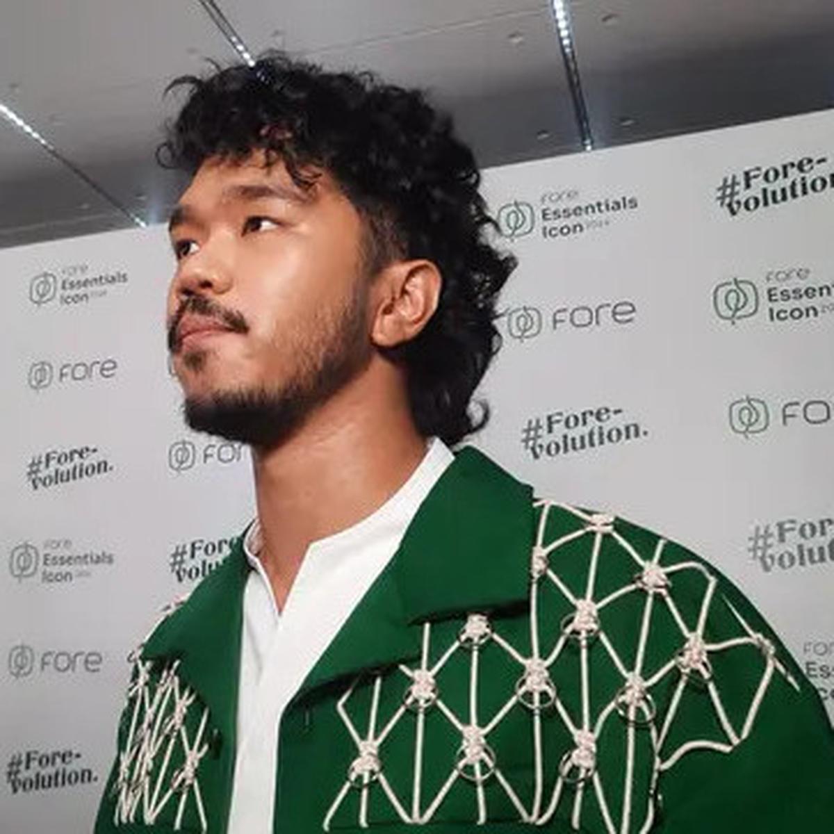 8 Fakta Menarik Kristo Immanuel Sutradara Film Tinggal Meninggal yang Tak Banyak Diketahui