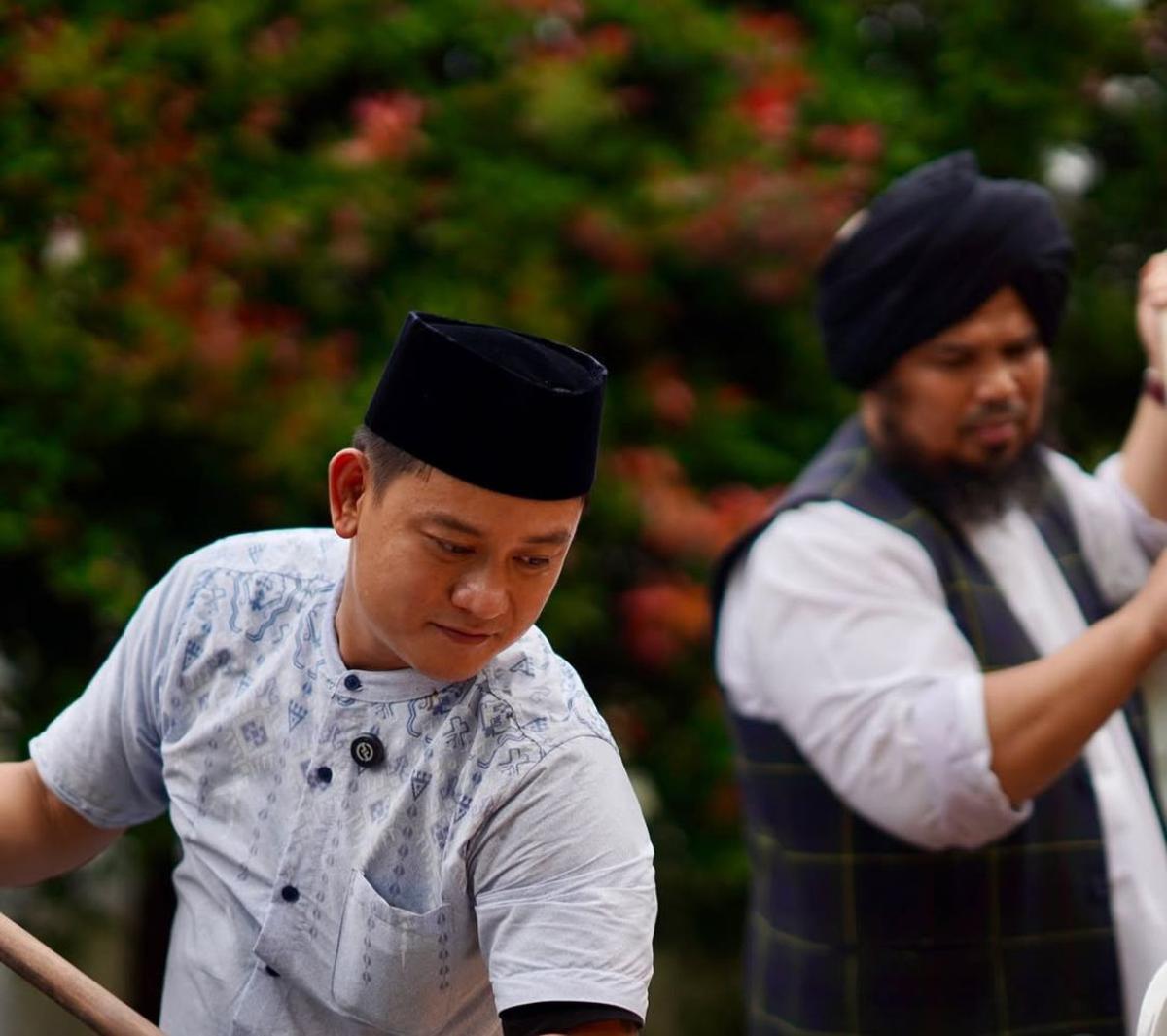 Unggahan Bobon Santoso dengan Ustaz Derry Sulaiman Picu Spekulasi: "Biarkan Jadi Urusanku dengan Allah"