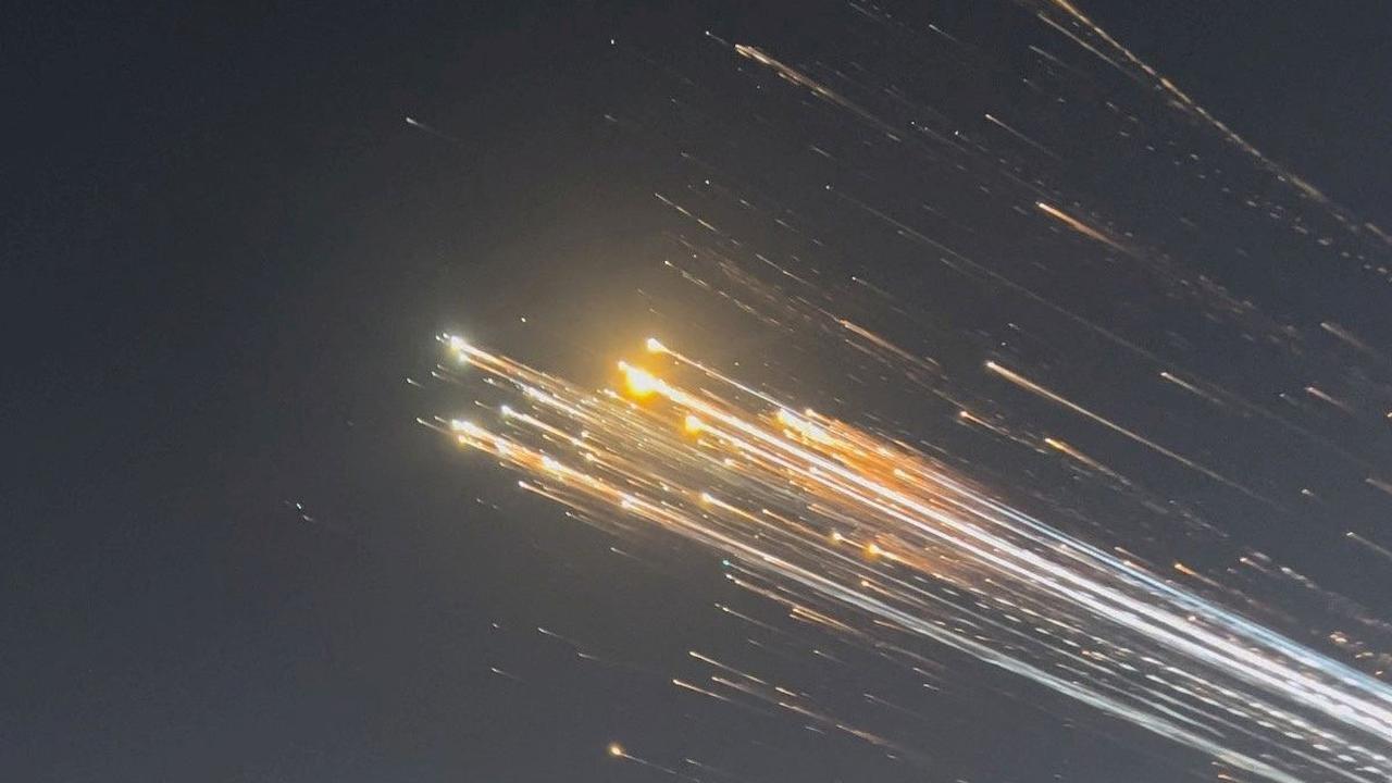 Roket SpaceX Starship Elon Musk meledak di luar angkasa