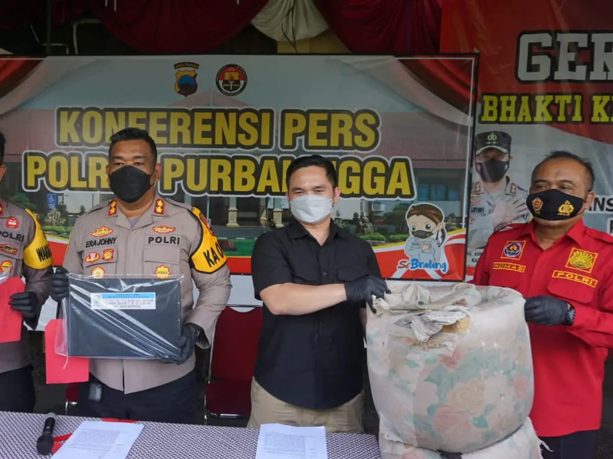1200px x 900px - Guru SMP di Purbalingga Perkosa 5 Murid dan Merekam Aksi Bejatnya -  Regional Liputan6.com