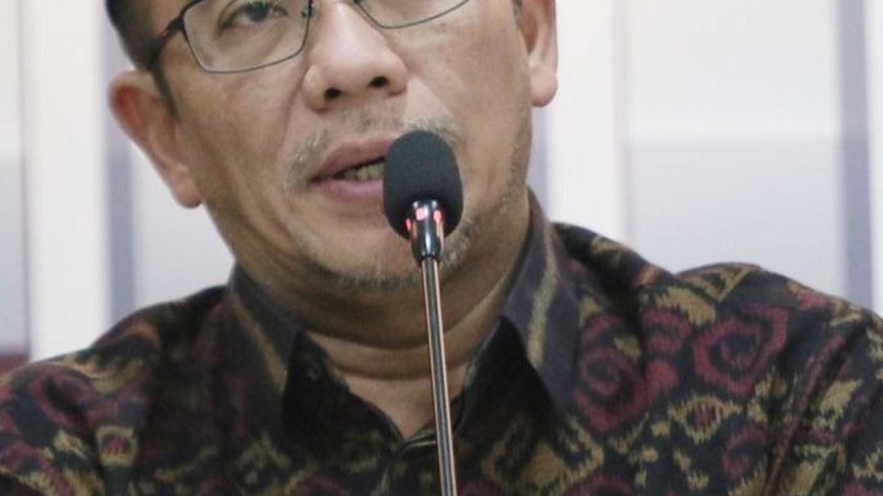 <b>2. Memaksa Hubungan Badan</b>