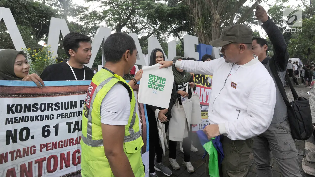 Wali Kota Bogor Sosialisasikan Pengurangan Kantong Plastik