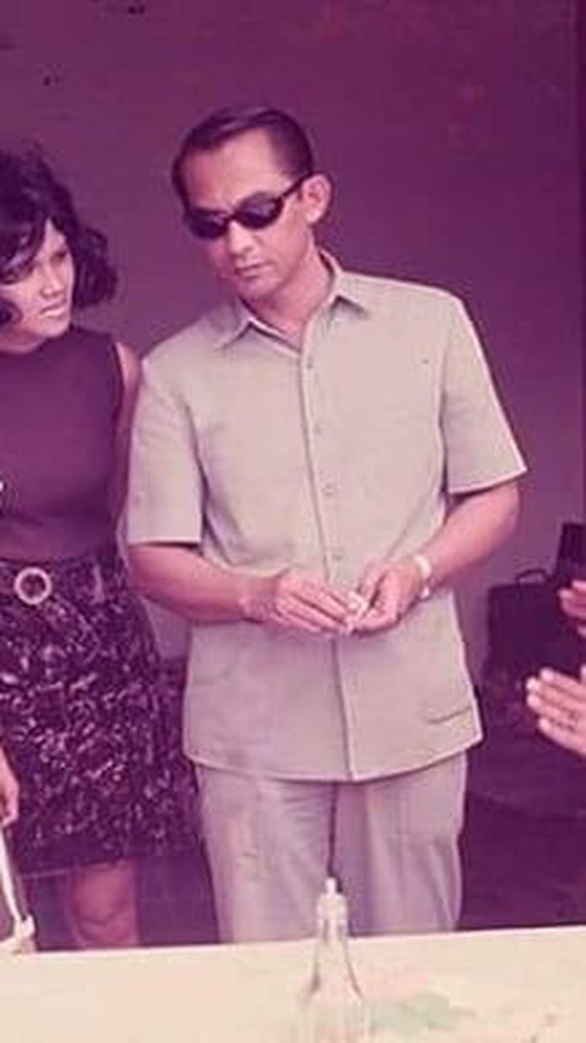 Ali Sadikin adalah gubernur yang sangat berjasa dalam mengembangkan Jakarta menjadi sebuah kota metropolitan yang modern.