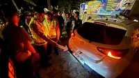 Diduga Mabuk, Sopir Mazda Diamuk Massa di Depok Usai Tabrak Sejumlah Pemotor