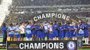 Pemain Chelsea merayakan kemenangan usai mengalahkan AC Milan dengan skor 3-0 dalam laga Indonesia Super Cup 2026 di Stadion Utama Gelora Bung Karno (SUGBK), Jakarta, Sabtu (8/8/2026). João Pedro mencetak dua gol, sedangkan satu gol Chelsea lainnya disumbangkan Moisés Caicedo. Chelsea memastikan gelar juara Indonesia Super Cup 2026 setelah tampil dominan sepanjang pertandingan. (KLY/Budy Santoso)