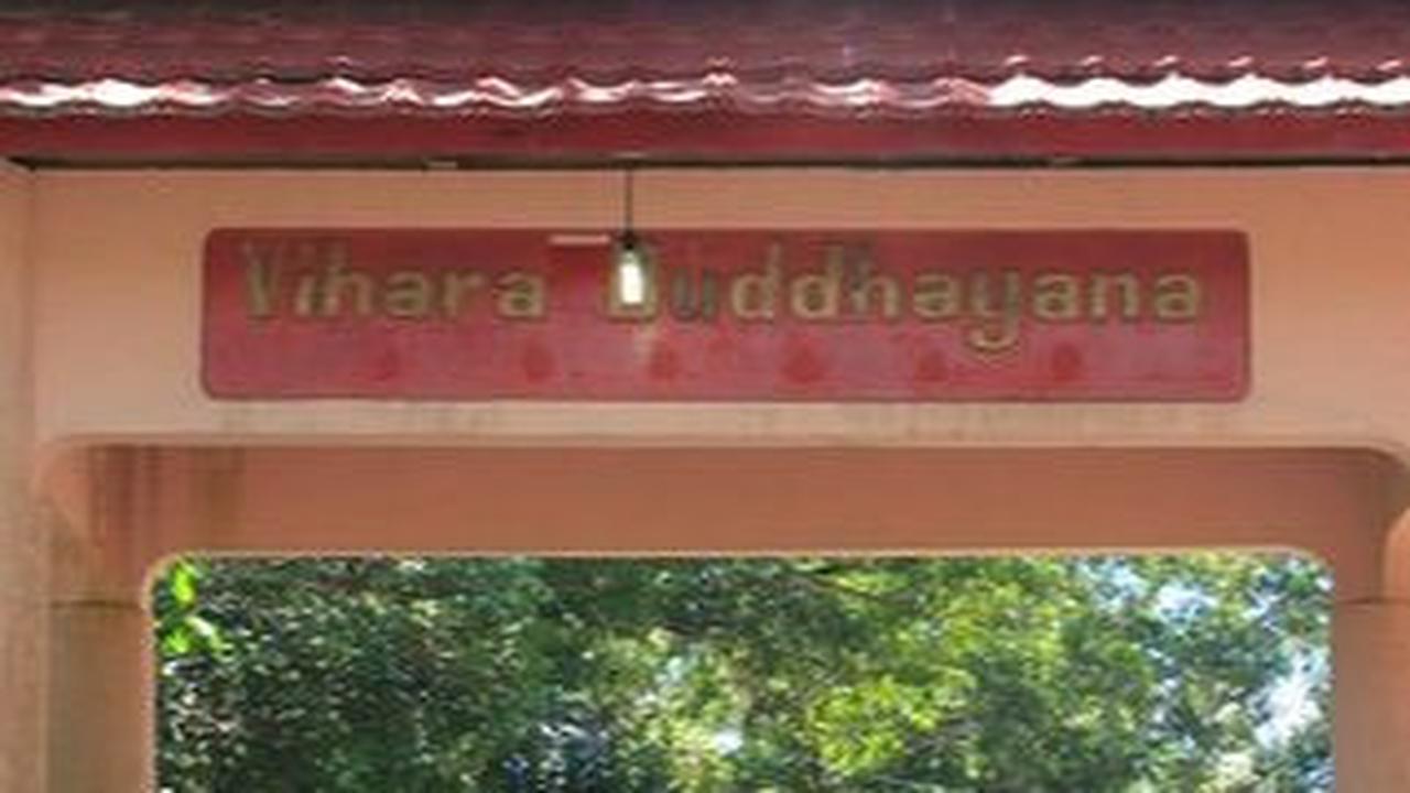 <b>5. Vihara Buddhayana</b>