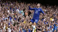 Bek Chelsea, Ben Chilwell berselebrasi usai mencetak gol ke gawang West Ham United pada pertandingan lanjutan Liga Inggris di Stadion Stamford Bridge di London, Sabtu (3/9/2022). Chelsea menang tipis atas West Ham dengan skor 2-1. (AP Photo/Kirsty Wigglesworth)