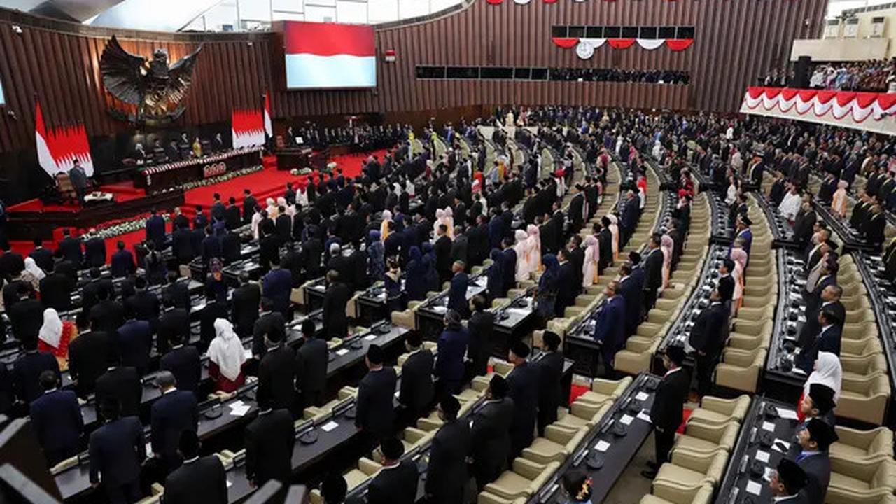 Ini Daftar Lengkap Tunjangan Anggota DPR