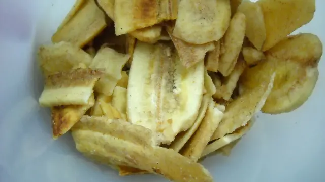 Cara membuat keripik pisang asin