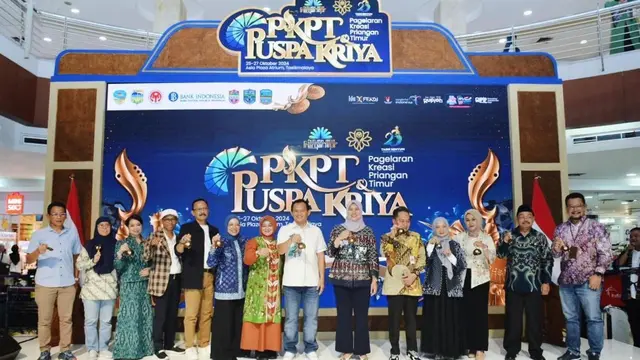 Strategi jitu BI (KPw) Tasikmalaya, Jawa Barat, sukses menopang ragam produk kerajinan Usaha UMKM wilayah Priangan Timur tembus pasar dagang global terutama Asia, Eropa dan Amerika. (Liputan6.com/Jayadi Supriadin)
