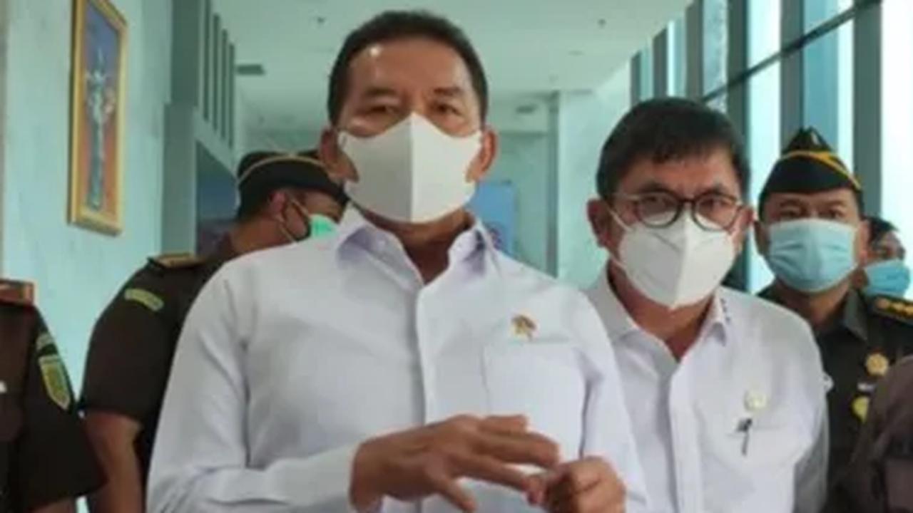 Jaksa Agung Sanitiar Burhanuddin menyarankan pembentukan tim kecil terkait kelanjutan pembangunan proyek BTS 4G BAKTI Kominfo.