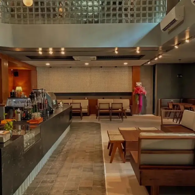 Rekomendasi Tempat Work from Cafe yang Tenang di Blok M