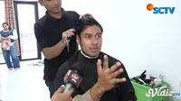 Chicco Jerikho Potong Rambut di Lokasi Syuting Sinetron Ikrar Cinta Suci demi Peran Arka