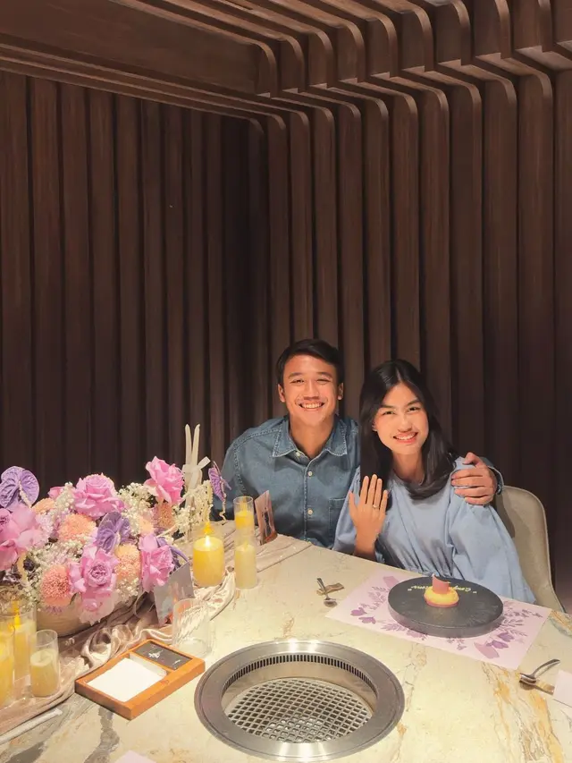 6 Potret Namira Adjani Anak Alya Rohali Dilamar Kekasih di Momen Dinner Anniversary