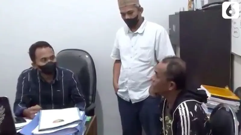 Abdul Rahim, pria yang mengaku menjadi joki vaksin di Kabupaten Pinrang (Video Liputan6.com)