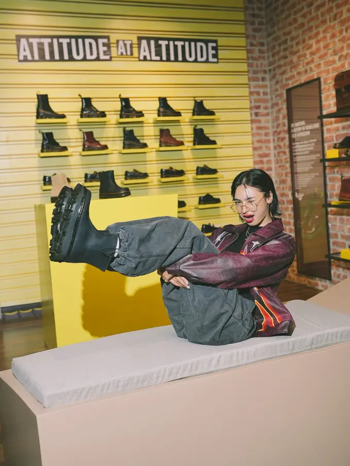 Dr. Martens Perkenalkan Siluet Baru dengan Inovasi Zebzag Sole yang Beri Kenyamanan Setiap Langkah